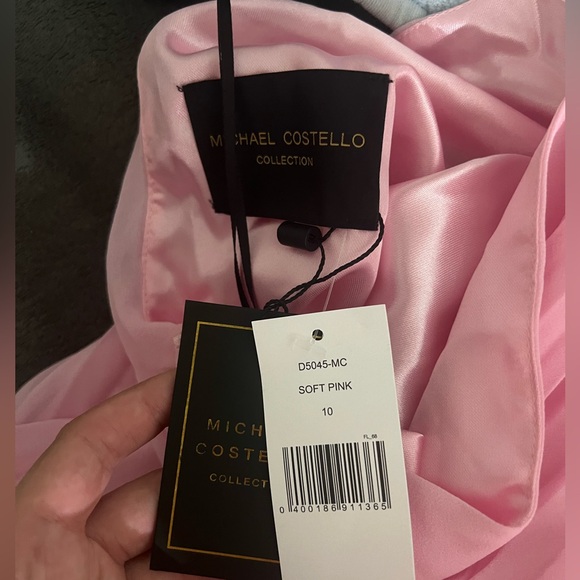 Michael Costello Asymmetric One-Shoulder Gown; size 10 - Picture 7 of 8